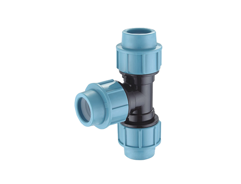 What is a valve manifold and what are its advantages